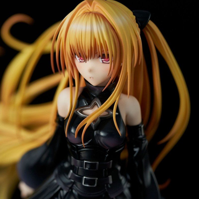 To Love-Ru Darkness PVC Statue 1/6 Golden Darkness Black Trance Version 20 cm | 4589642715016