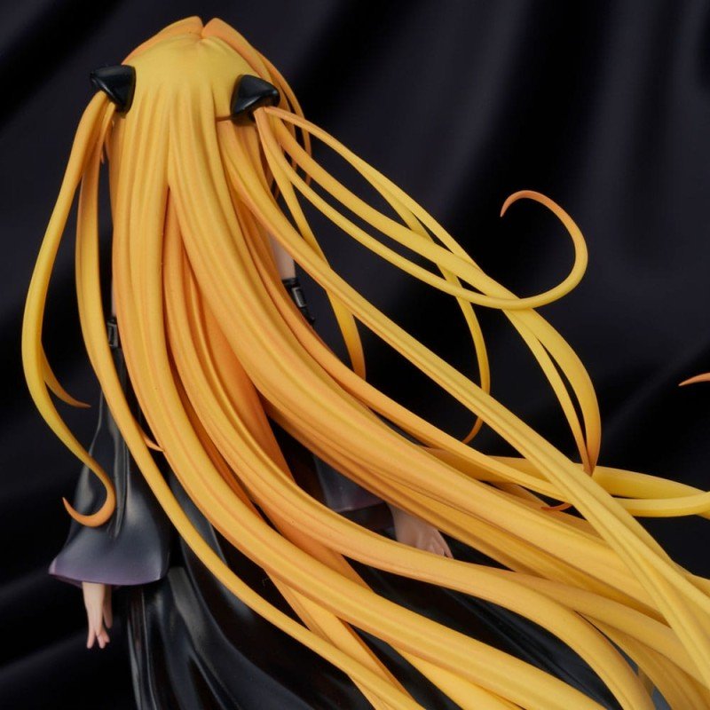 To Love-Ru Darkness PVC Statue 1/6 Golden Darkness Black Trance Version 20 cm | 4589642715016