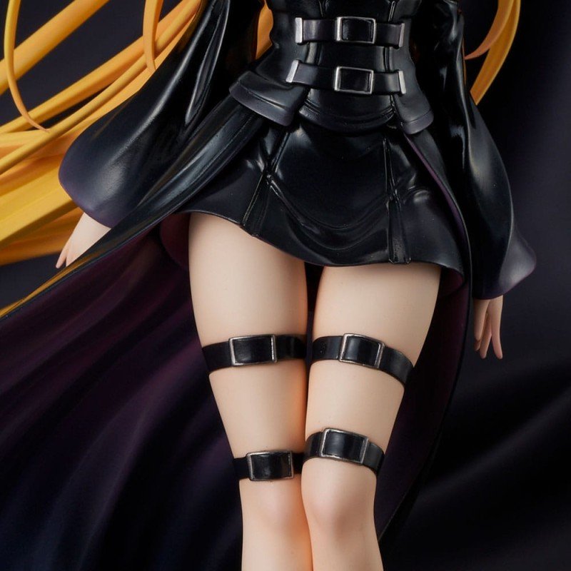To Love-Ru Darkness PVC Statue 1/6 Golden Darkness Black Trance Version 20 cm | 4589642715016