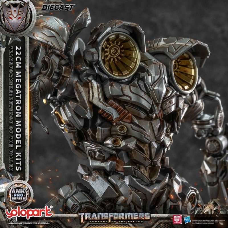 Transformers: Revenge of the Fallen figurine Plastic Model Kit AMK Pro Series Megatron (Oversea Version) 22 cm    