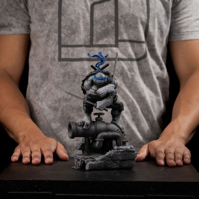 Tortues Ninja statuette 1/10 Art Scale Leonardo Black and White Variant 26 cm heo exclusive | 0618231957354