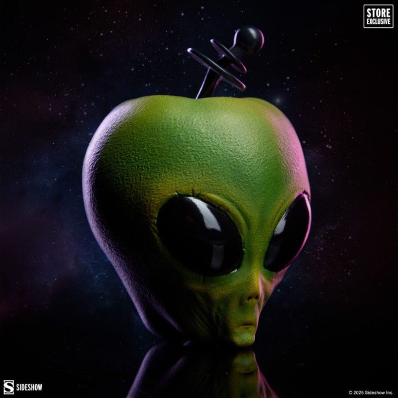 Sideshow Originals Apple Replica Alien Apple (Green Variant) 11 cm 