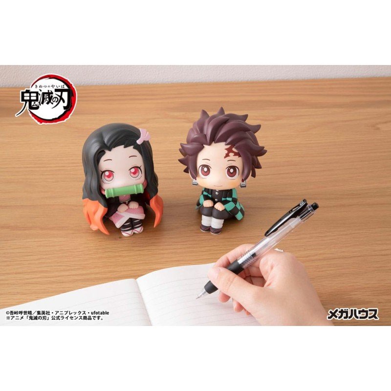 Demon Slayer Kimetsu no Yaiba statuette PVC Look Up Tanjiro Kamado 11 cm