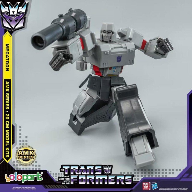 Transformers Generation One 20 cm AMK Series Megatron Plastic Model Kit figure