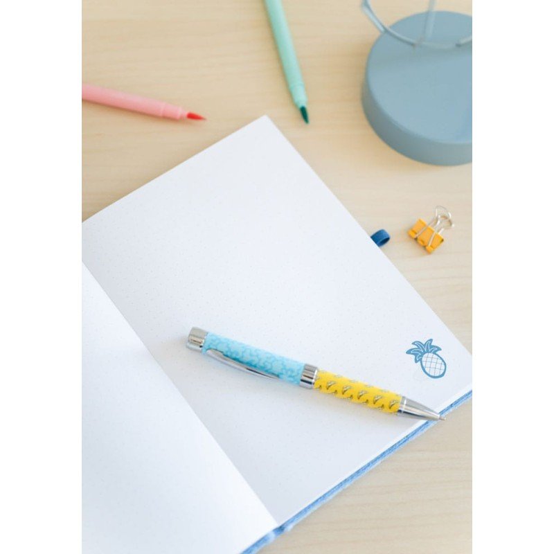 Stitch Premium A5 Plush Notebook met een tropische pen