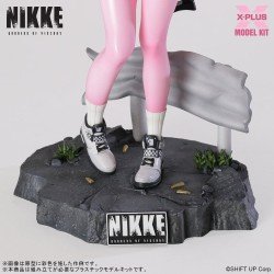Godin van de Overwinning: Nikke Plastic Model Kit 1/8 Alice 24 cm  