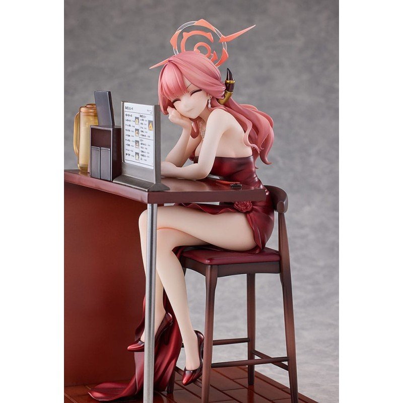 Blue Archive PVC Statue 1/7 Aru (Dress): Memorial Lobby Ver. 23 cm    