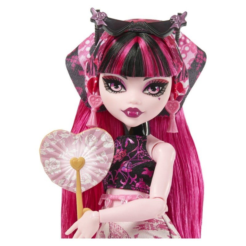 Monster High Skulltimate Secrets poupée Destination: Gore-geous Oasis - Draculaura