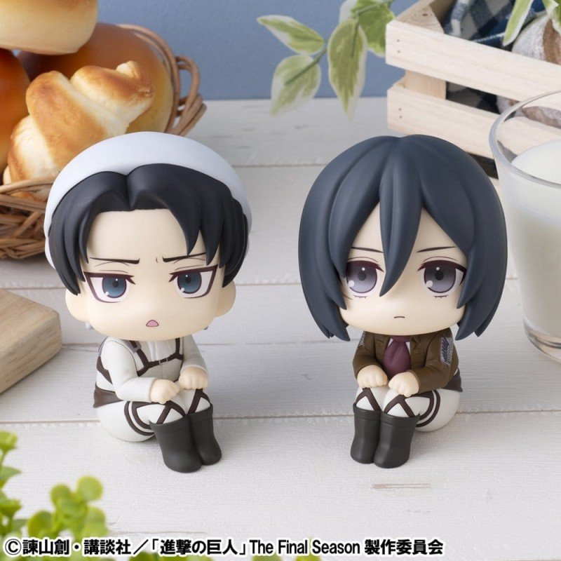 Attack on Titan statuetten PVC Look Up Levi Cleaning up Ver. & Mikasa Ackerman (with gift) 11 cm           
