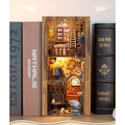 Maquette Book Nook Eternal Bookstore 23 x 11 cm  