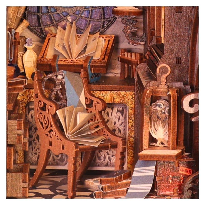 Maquette Book Nook Nebula Common Room 23 x 11 cm  