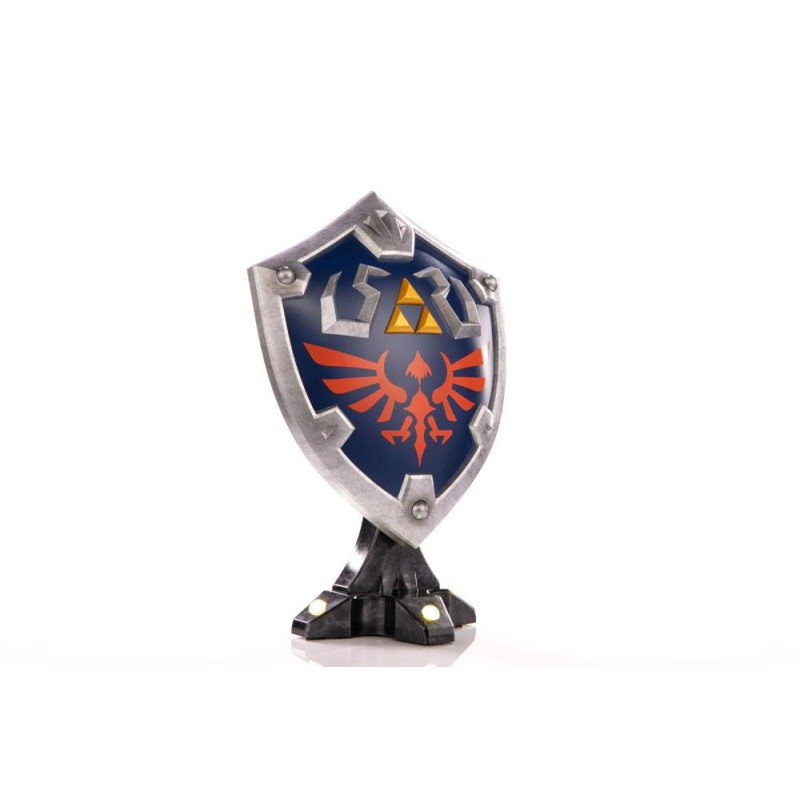 The Legend of Zelda Breath of the Wild PVC Statue Hylian Shield Collector's Edition 29 cm
