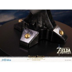 The Legend of Zelda Breath of the Wild statuette PVC Hylian Shield Standard Edition 29 cm