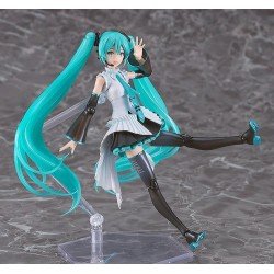 Character Vocal Series 01: Hatsune Miku Plastic Model Kit Plamatea Happy 16th Birthday Ver. 16 cm