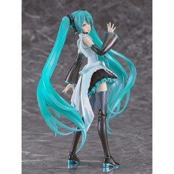 Character Vocal Series 01: Hatsune Miku Plastic Model Kit Plamatea Happy 16th Birthday Ver. 16 cm