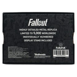 Fallout Replica Security Keycard Vault 111 Limited Edition 11 cm