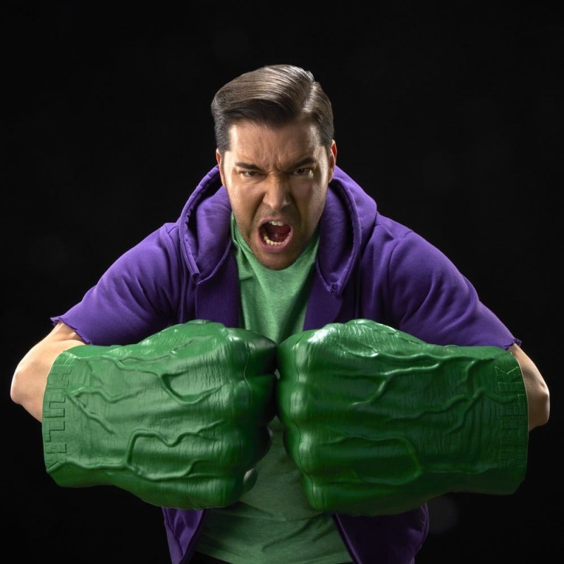 The Incredible Hulk Marvel Legends Poings de Cosplay Premium