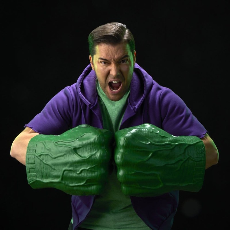 The Incredible Hulk Marvel Legends Poings de Cosplay Premium