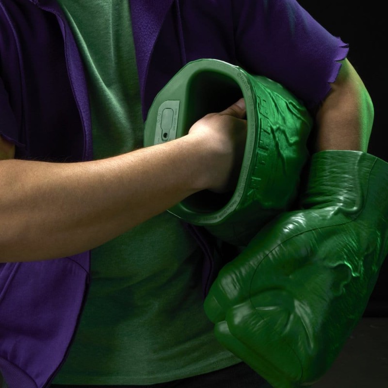 The Incredible Hulk Marvel Legends Poings de Cosplay Premium