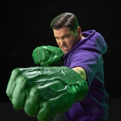 The Incredible Hulk Marvel Legends Poings de Cosplay Premium