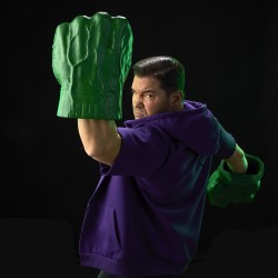 The Incredible Hulk Marvel Legends Poings de Cosplay Premium