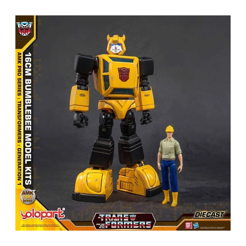 Transformers: Generation One Plastic Model Kit AMK PRO Series Bumblebee 16 cm