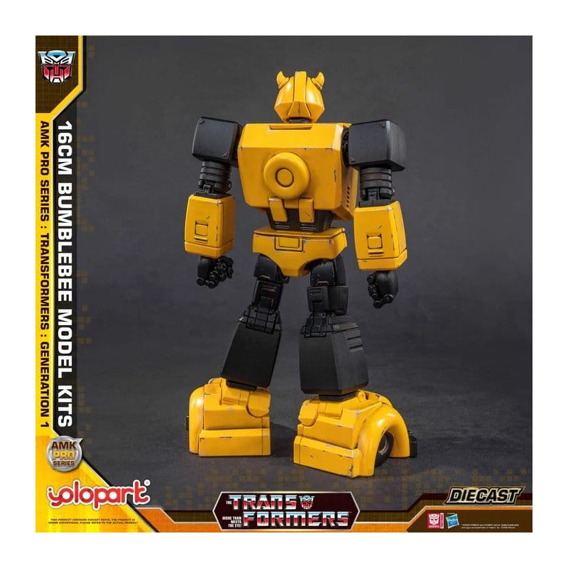 Transformers: Generation One AMK PRO Series Plastic Model Kit Bumblebee 16 cm