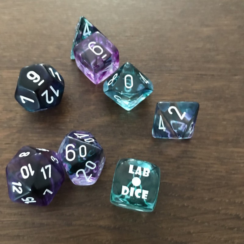 Chessex - Set de 8 dés - NEBULA - Flourite / Blanc