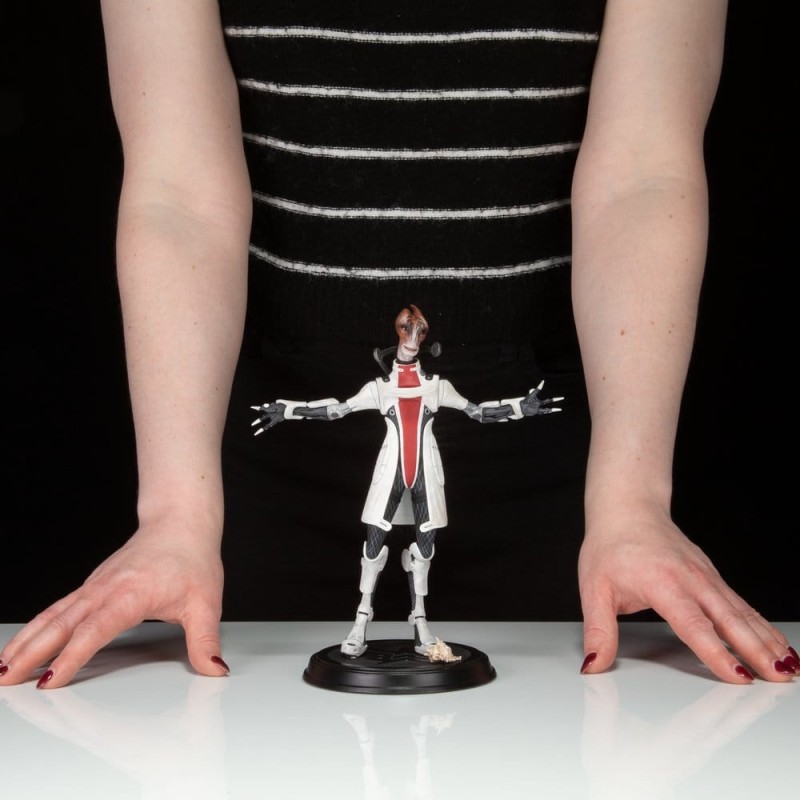 Mass Effect PVC Figure Mordin Solus 23 cm