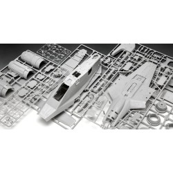 Star Wars The Mandalorian and Grogu Revell maquette 1/72 Razor Crest 34 cm