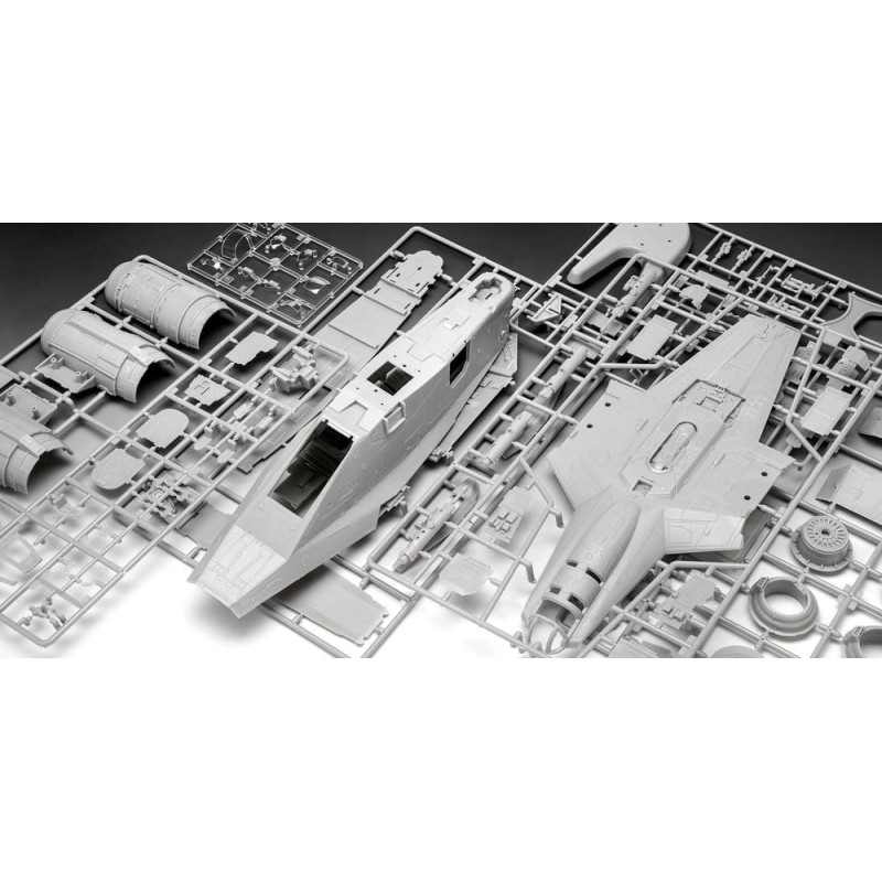 Star Wars The Mandalorian and Grogu Revell Model Kit 1/72 Razor Crest 34 cm