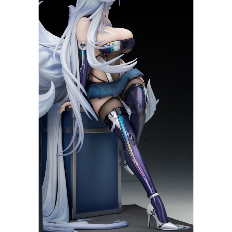 Azur Lane PVC Figure 1/7 Shinano Moonlit Chrome Ver. 25 cm
