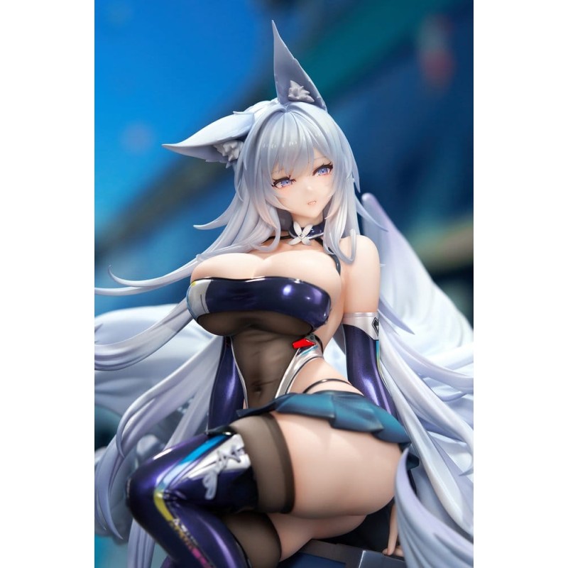Azur Lane PVC Figure 1/7 Shinano Moonlit Chrome Ver. 25 cm