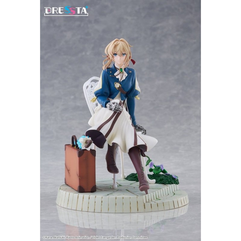 Violet Evergarden Dressta PVC Figure Violet Evergarden 17 cm