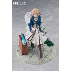 Violet Evergarden Dressta PVC Figure Violet Evergarden 17 cm