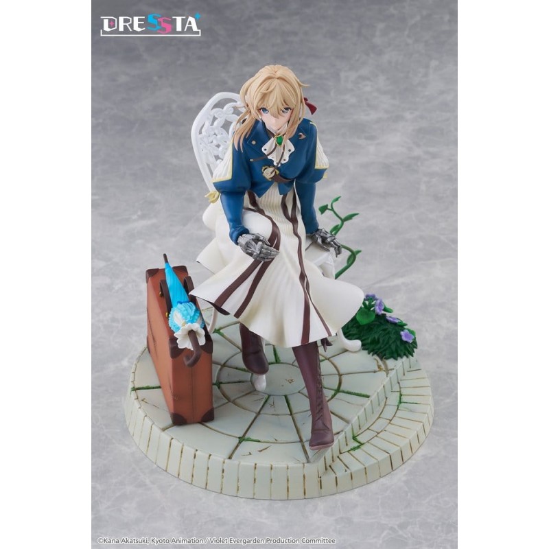 Violet Evergarden Dressta PVC Figure Violet Evergarden 17 cm
