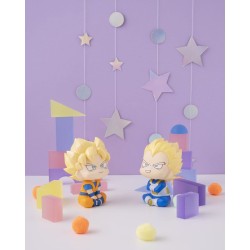 Dragon Ball DAIMA Look Up PVC Figures 2-Pack Super Saiyan Son Goku (mini) & Super Saiyan Vegeta (mini) 11 cm (with gift)