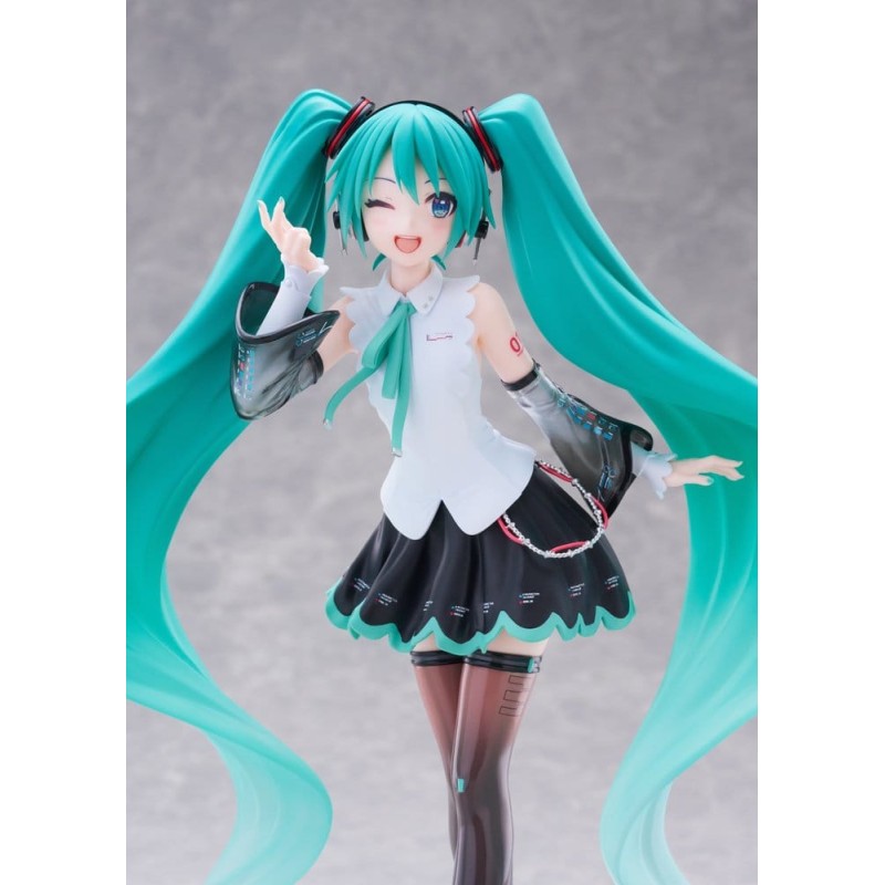 Hatsune Miku PVC Figure T-Most NT Ver. 29 cm