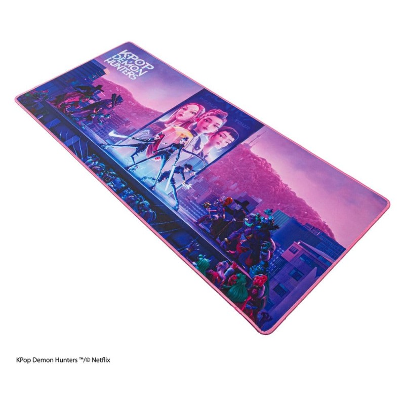 KPop Demon Hunters tapis de bureau Takedown XL
