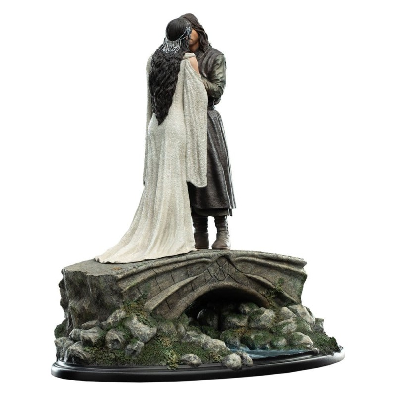 Le Seigneur des Anneaux statuette Aragorn & Arwen 24 cm