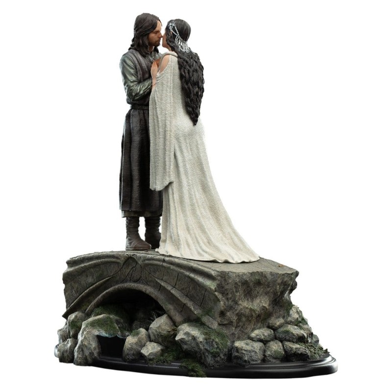 Le Seigneur des Anneaux statuette Aragorn & Arwen 24 cm