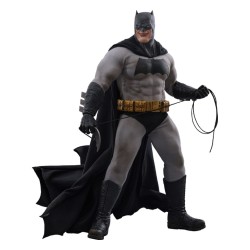 Batman: The Dark Knight Returns figurine Comic Masterpiece 1/6 Batman 32 cm