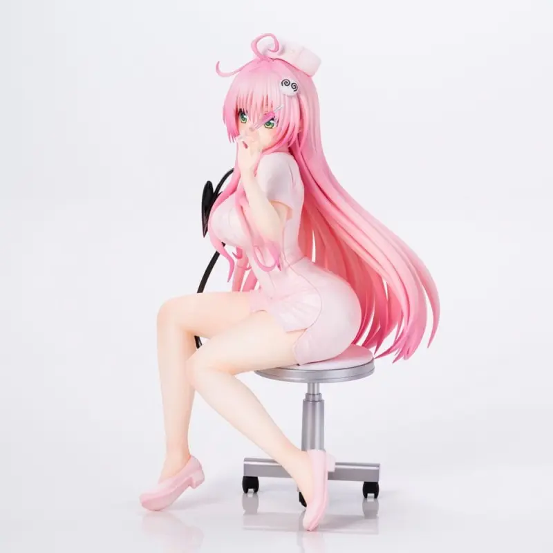 To Love-Ru Darkness statuette PVC Lara Satalin Deviluke Nurse Cos 26 cm | 4589642714545