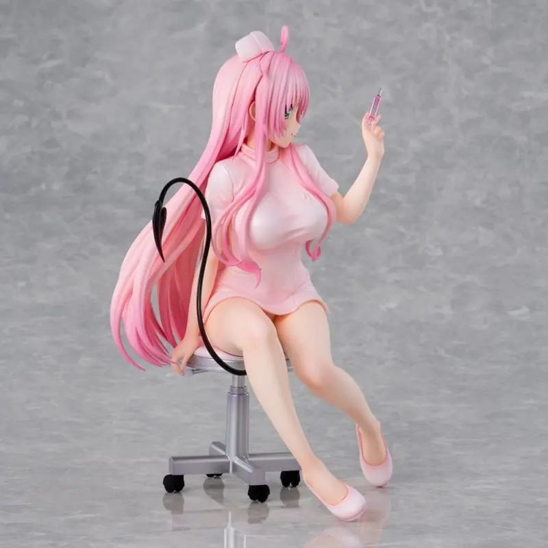 To Love-Ru Darkness statuette PVC Lara Satalin Deviluke Nurse Cos 26 cm | 4589642714545