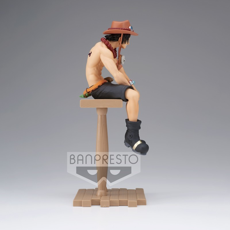 license : One Piece
produit : Statuette PVC - Grandline Journey - Portgas D. Ace 17 cm
marque : Banpresto