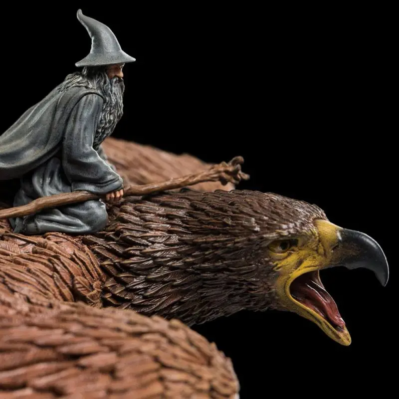 Le Seigneur des Anneaux statuette Gandalf on Gwaihir 15 cm | 9420024725832