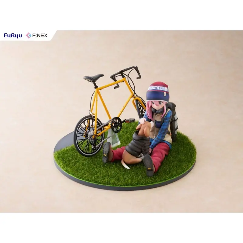 Laid Back Camp F:NEX statuette PVC 1/7 Nadeshiko Kagamihara 13 cm  | 4582655078376