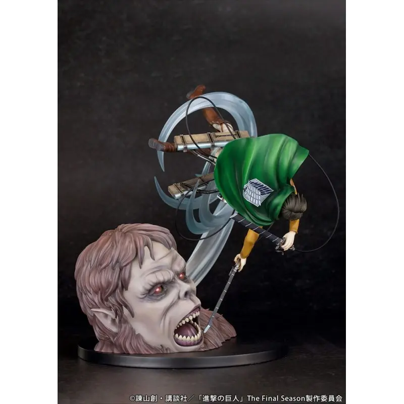 Attack on Titan statuette PVC 1/7 Levi vs Beast Titan Ver. 28 cm | 4582666820667