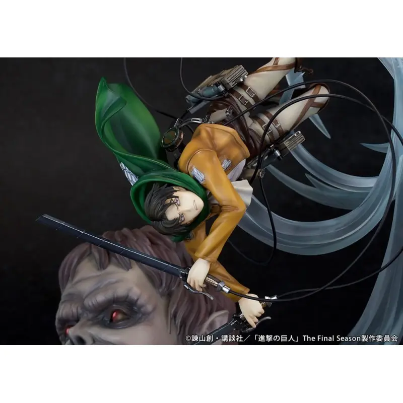 Attack on Titan statuette PVC 1/7 Levi vs Beast Titan Ver. 28 cm | 4582666820667