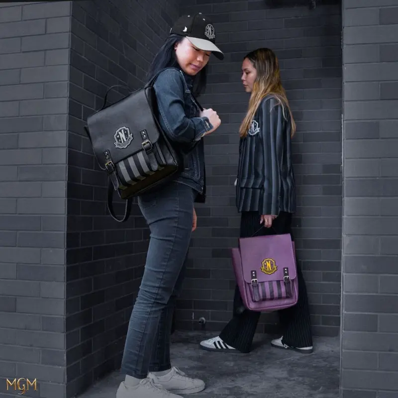 Wednesday sac à dos Nevermore Academy Purple | 4895205616264